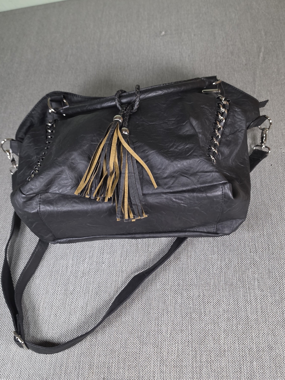Black Crossbody Shoulder Bag with Two-Tone Tassel Accent